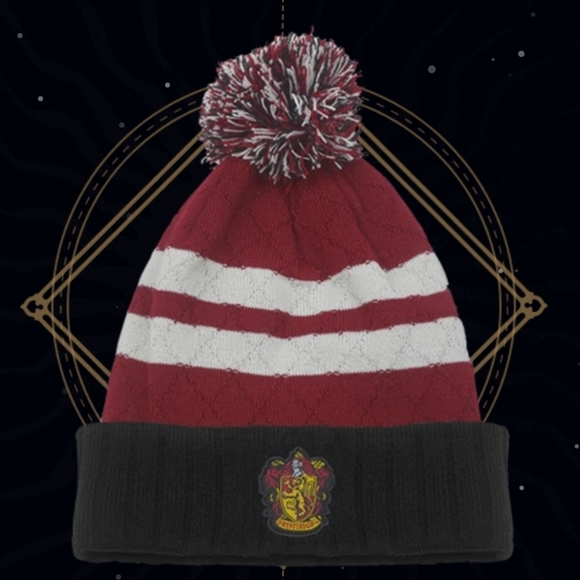 The Making Of HarryPotter Warner Bros London Gryffindor Bobble Hat New - Picture 1 of 4